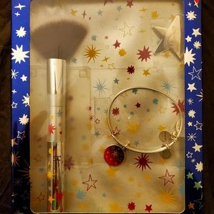 Limited Edition It Cosmetics Alex and Ani Bundle